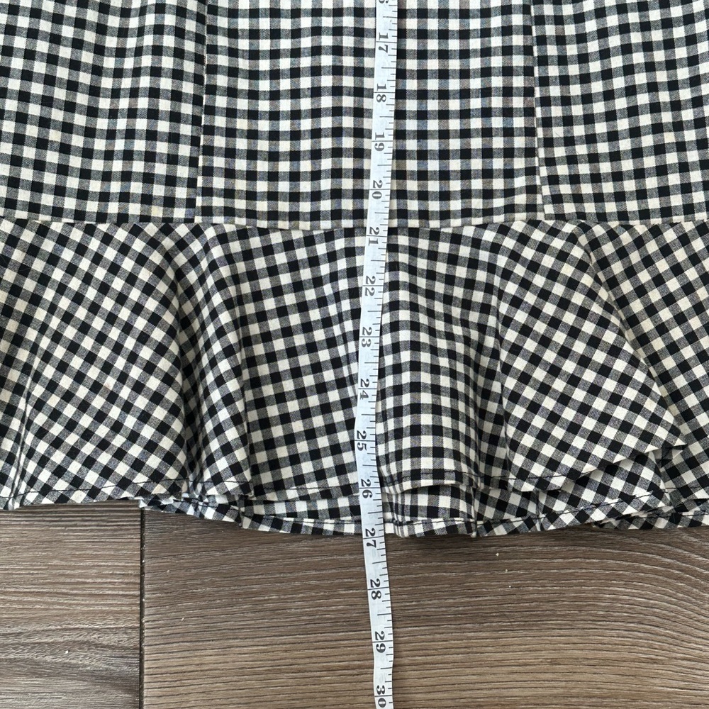 H&M Black and White Off the Shoulder Minidress - Picture 3 of 4